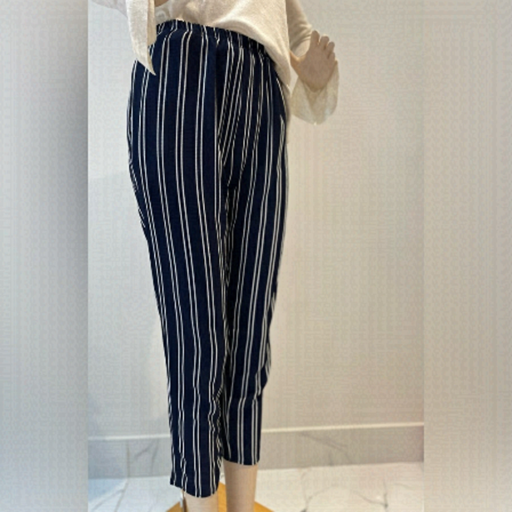 Q U.S.A | business casual high waist lightweight pants Size Small